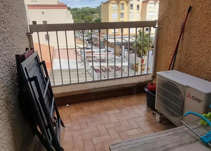 Gruissan-port-t3-2chambres-5pers-43m2-parking-clim-piscine-valerie Gruissan