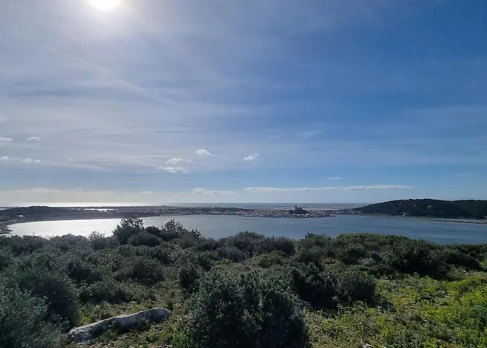 Gruissan-port-t3-2chambres-5pers-43m2-parking-clim-piscine-valerie Διαμέρισμα *